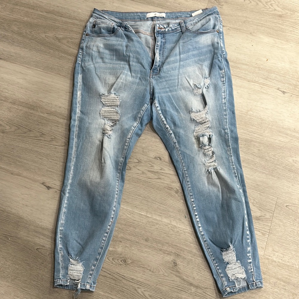 KanCan distressed jeans.